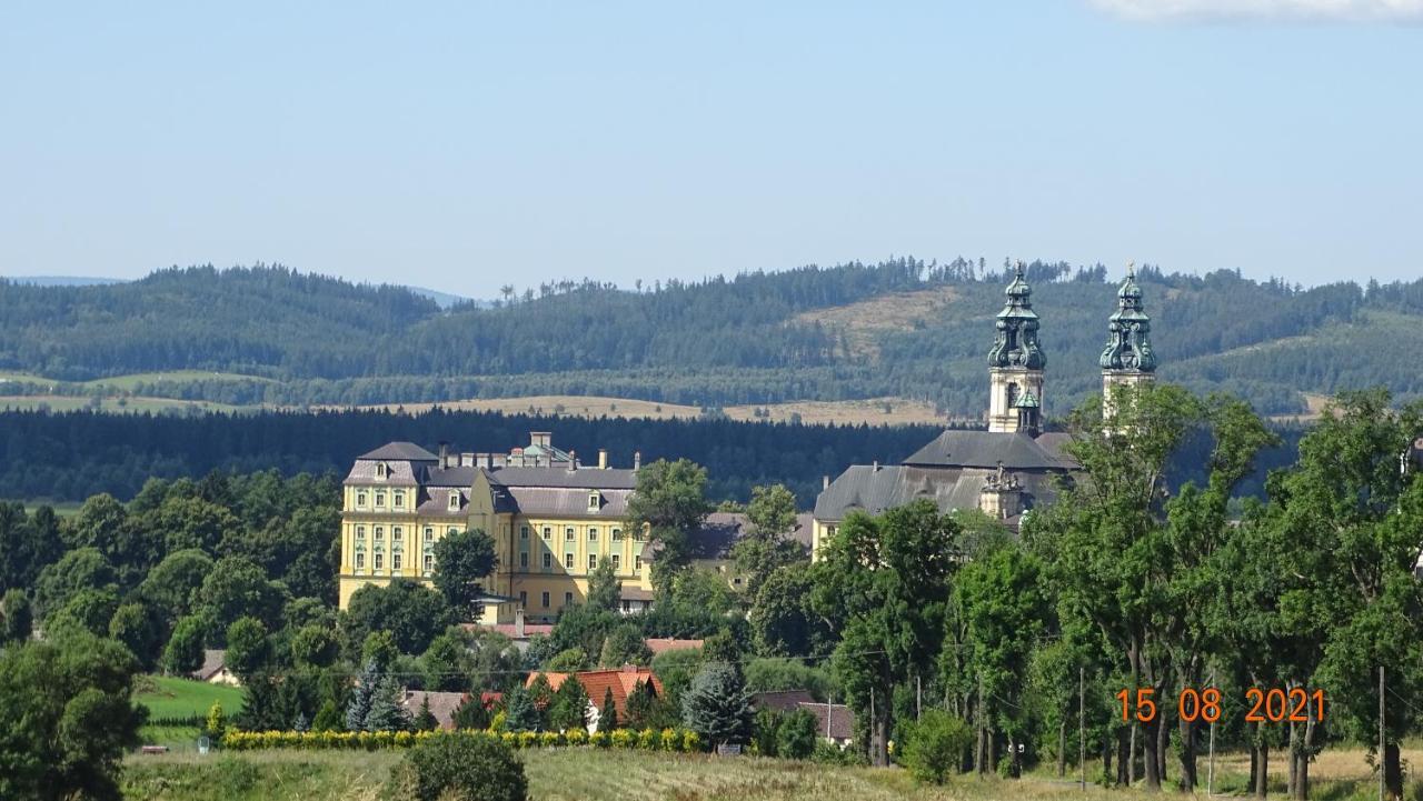 Na Szlaku Daire Krzeszow  Dış mekan fotoğraf