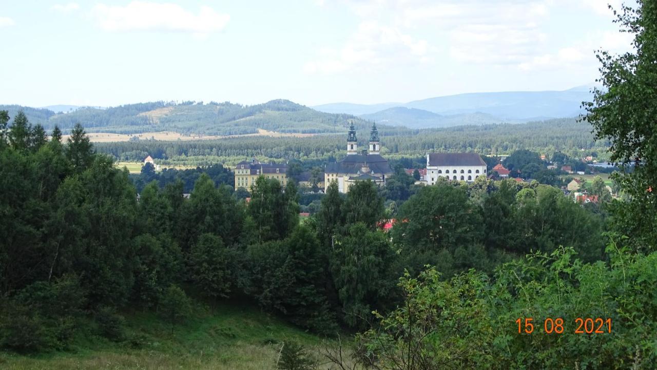 Na Szlaku Daire Krzeszow  Dış mekan fotoğraf